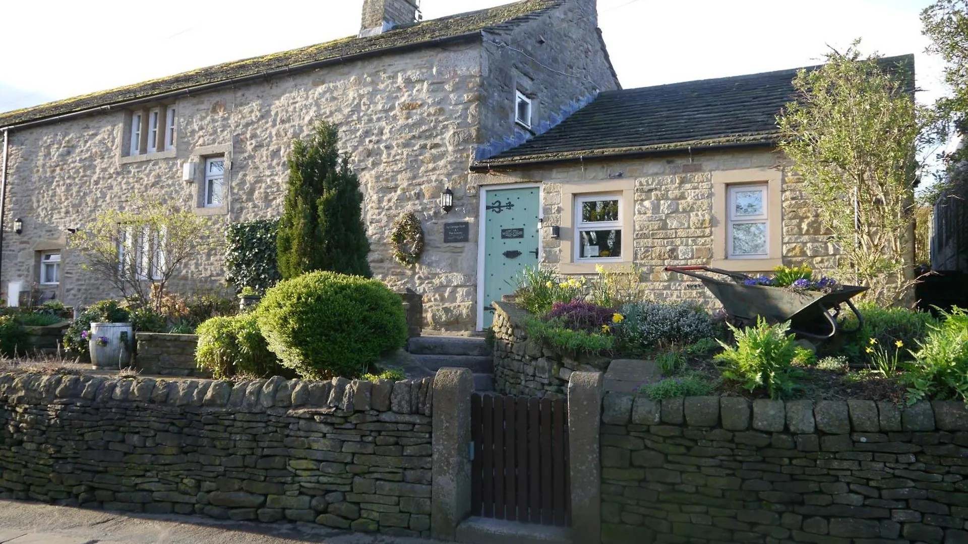 The Granary With Hot Tub - 2 Miles From Skipton Carleton